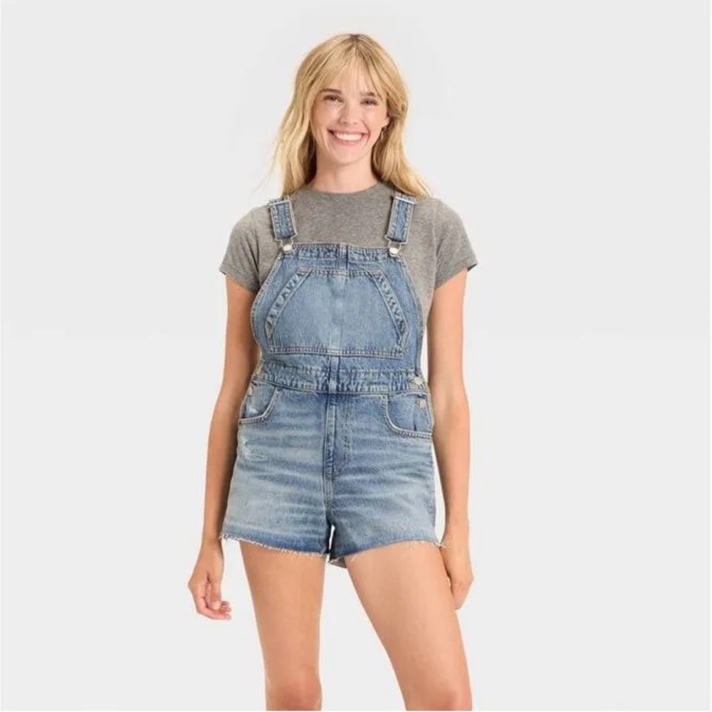 Universal Thread Women's Denim Short Overalls size 10 NWT